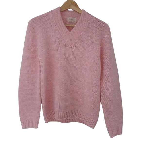 Vintage 1950's Brentshire Sweater Fuzzy Pink Crew Neck Relaxed Fit Knitted Soft - Picture 2 of 8